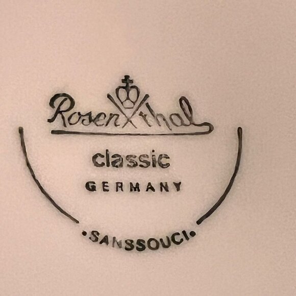 Rosenthal Sanssouci Continental Round Covered Vegetable Dish - Picture 6 of 15